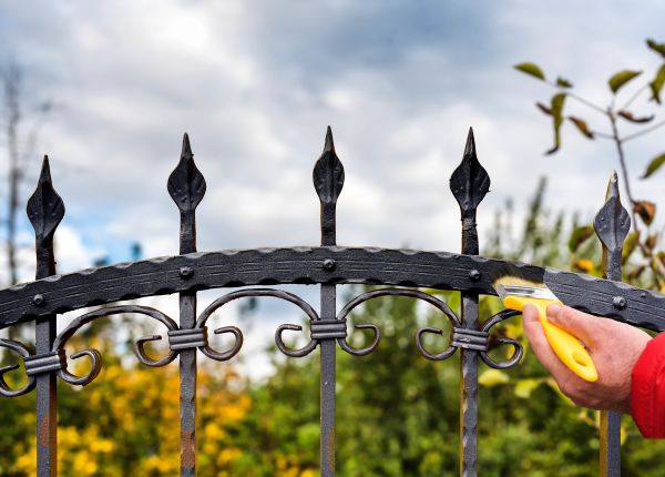 Professional Metal Gate Painting